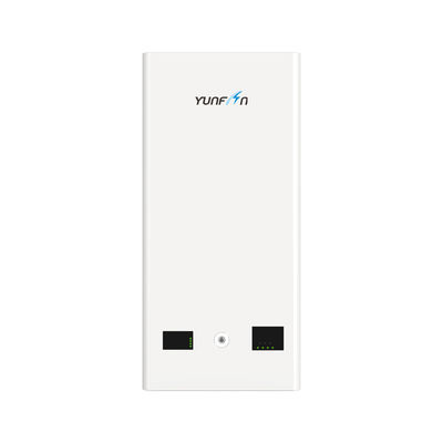 qualité YUNFAN YF51200-5KW Système de stockage d'énergie tout-en-un monté sur le mur 51.2V 200Ah 10.24kWh LiFePO4 5kW Inverseur hybride Max 6 Unités parallèles usine